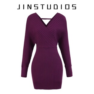 2025冬纯欲辣妹交叉深V套头针织连衣裙修身显瘦百搭包臀性感短裙
