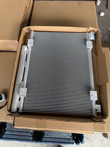 解放虎6G冷凝器汽车空调散热器片散热网片