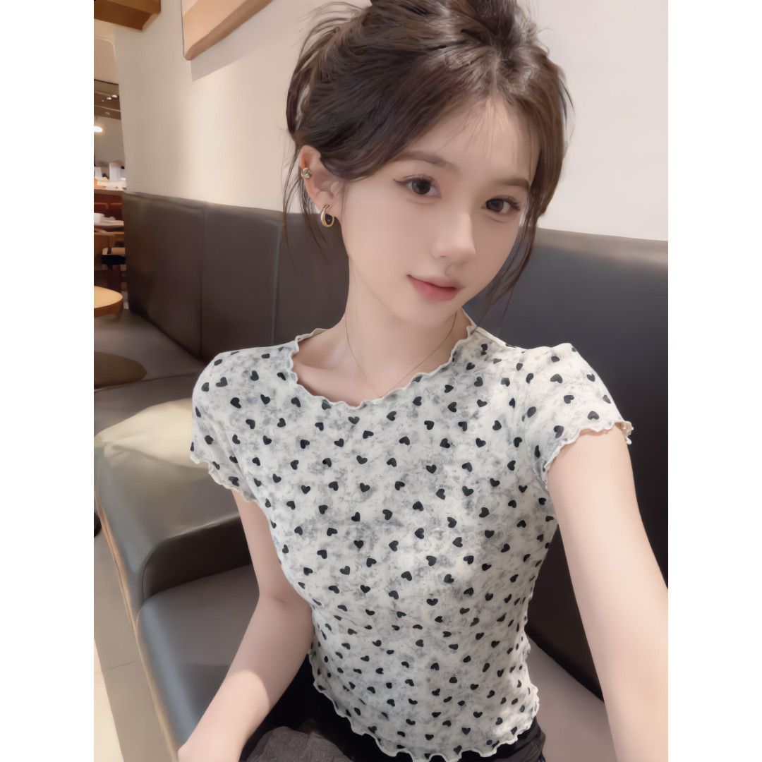 木耳边爱心波点网纱t恤女