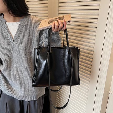 极简风黑色托特包女单肩手提包通勤大容量高级感