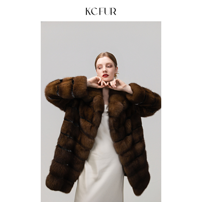 KC紫貂短款横排翻领水貂外套女