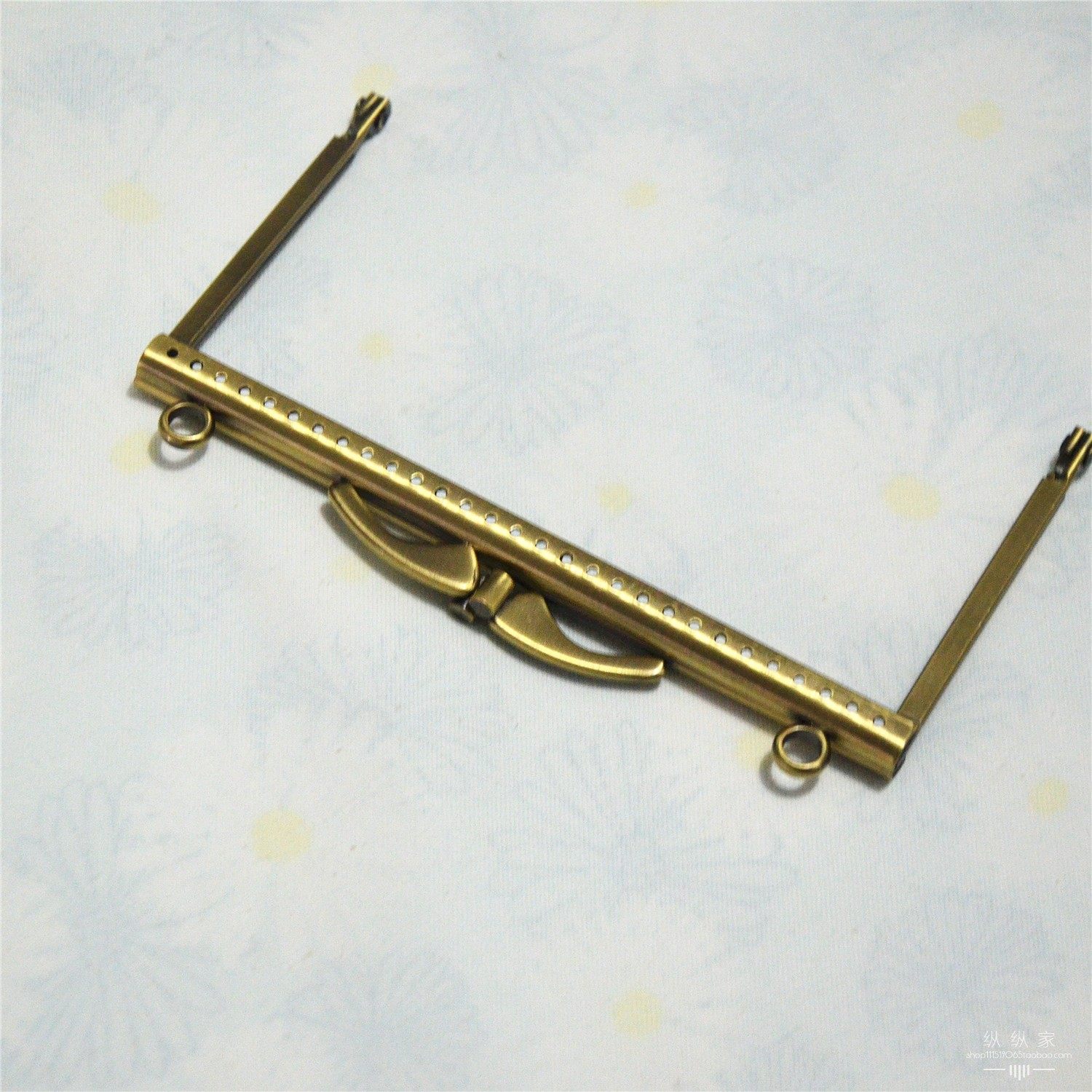 驳脚鱼尾头口金卡包手机包口金古铜色光面压花有孔手缝名片夹口金,居家布艺,其他/配件/DIY/缝纫,淘宝优惠券,粉丝福利购,淘宝优惠卷