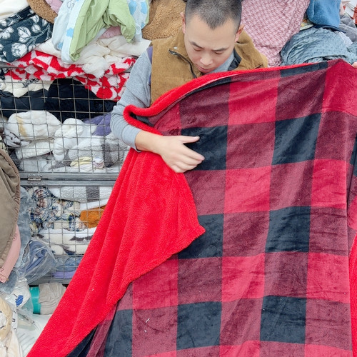 宝宝绒北极绒双层毯微瑕疵180.200