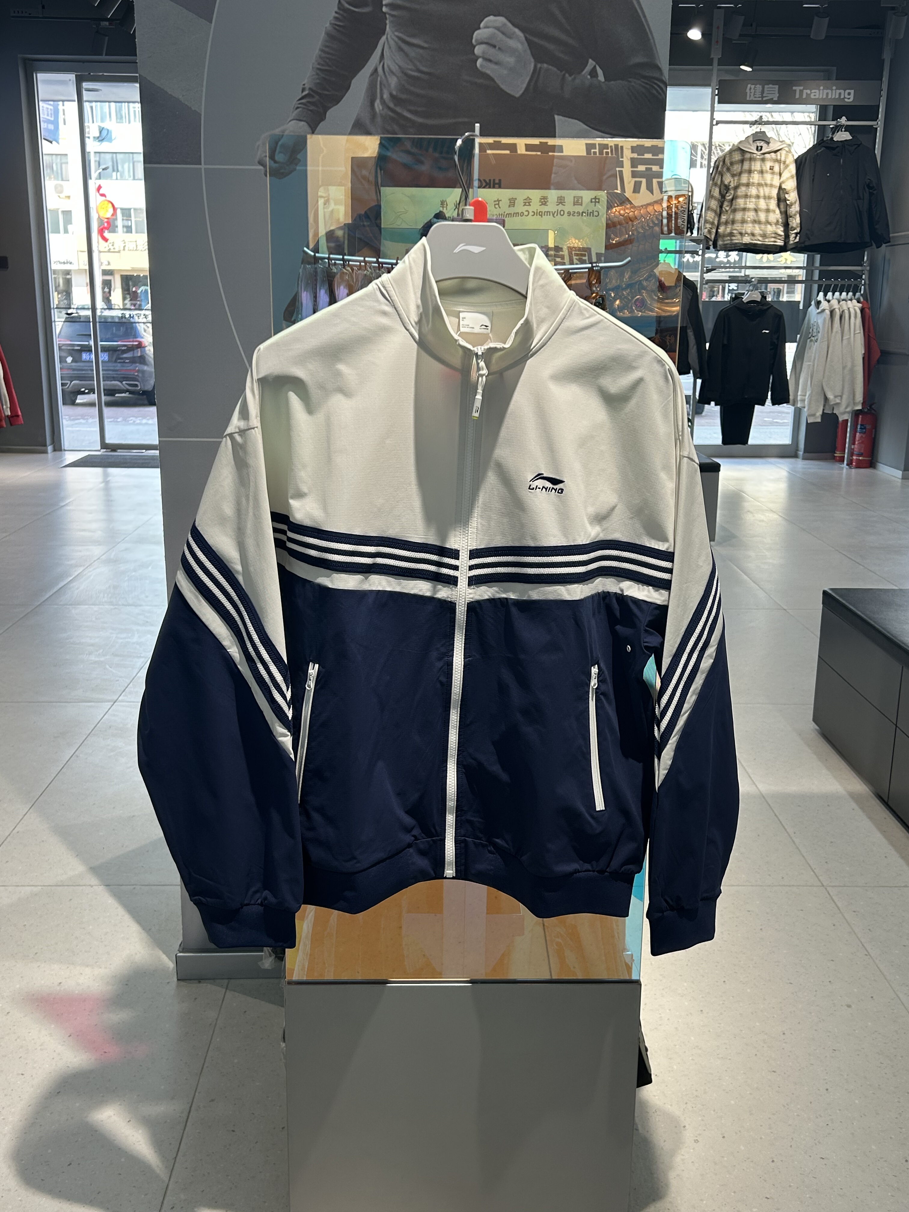 AJDV201-1/-2李宁春运动茄克/外套