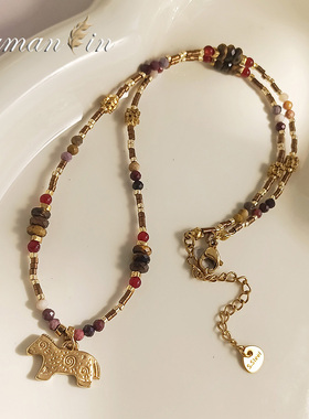 小马吊坠金棕色串珠项链复古轻奢小众气质高级感精致百搭毛衣链