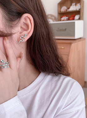 绿色蛇形锆石女小众轻奢