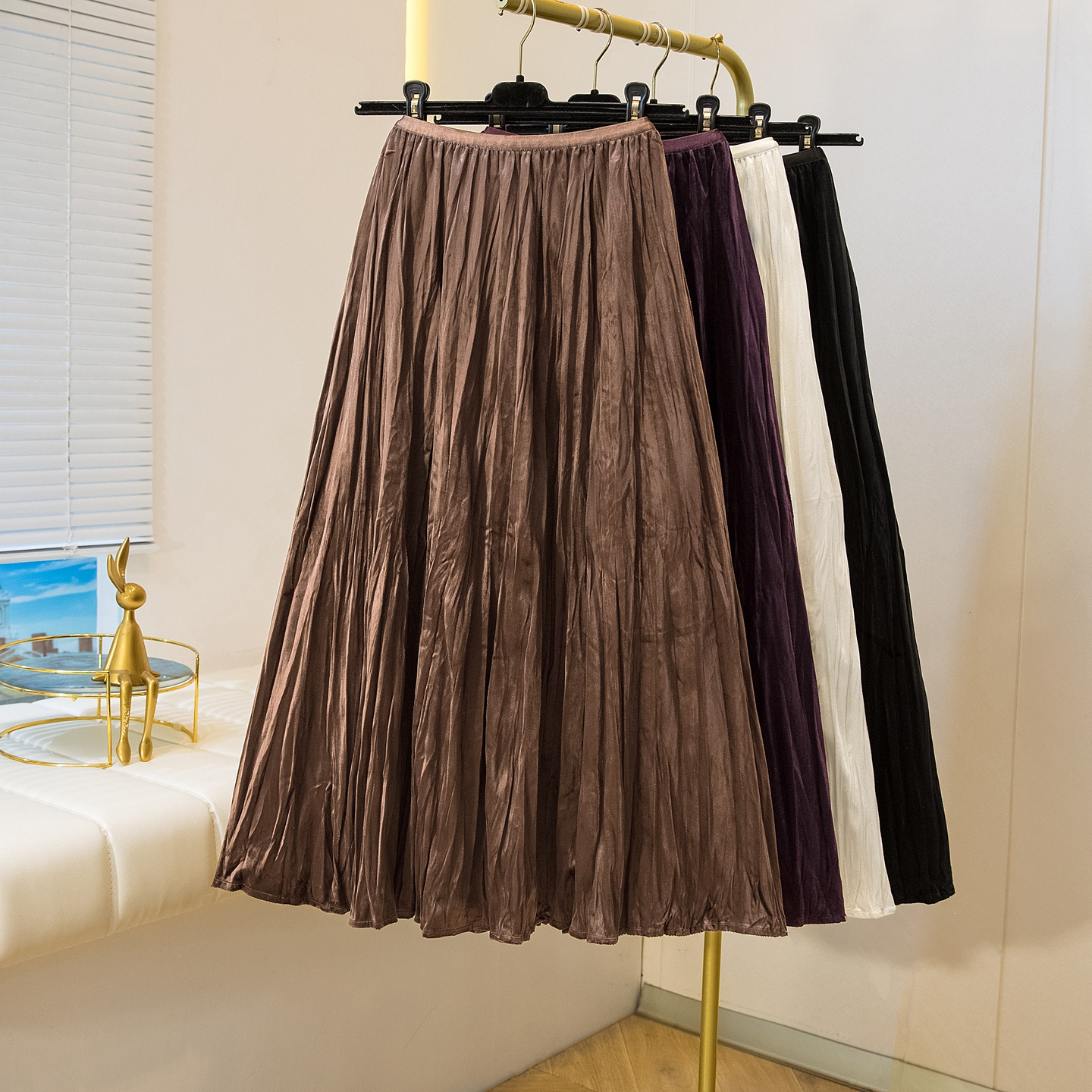 复古乱皱丝绒半身裙女2025秋冬新品高腰A字大摆裙显瘦百搭中长裙