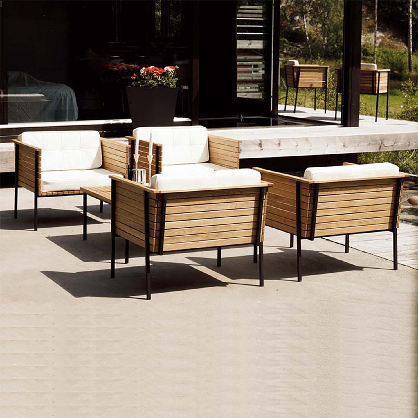 现代简约户外沙发茶几组合别墅酒店庭院花园泳池休闲家具木质藤编