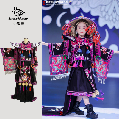 出租秀服广西三月三少数民族高定服饰毛南族非遗服装租赁旅拍写真