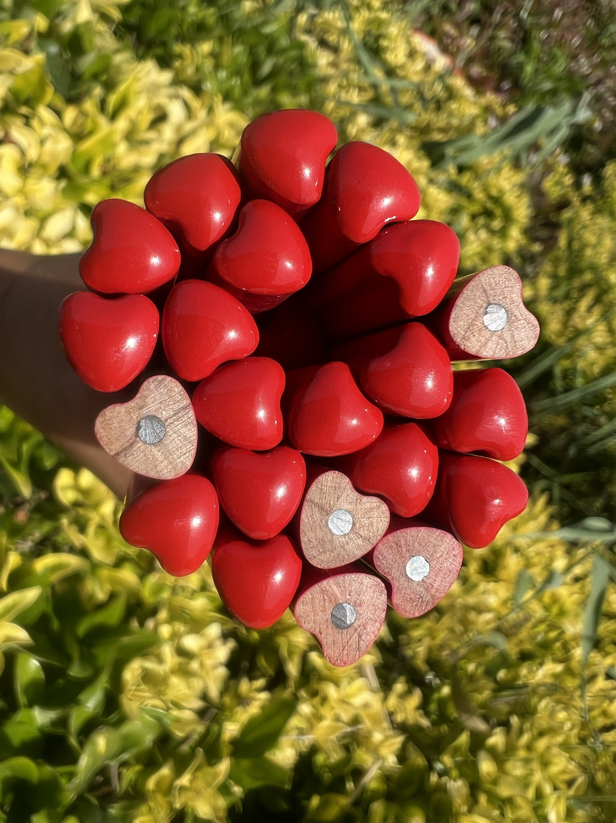 无瑕疵出口外贸原单爱心铅笔桃心型创意异性HB写字铅笔10支 现货