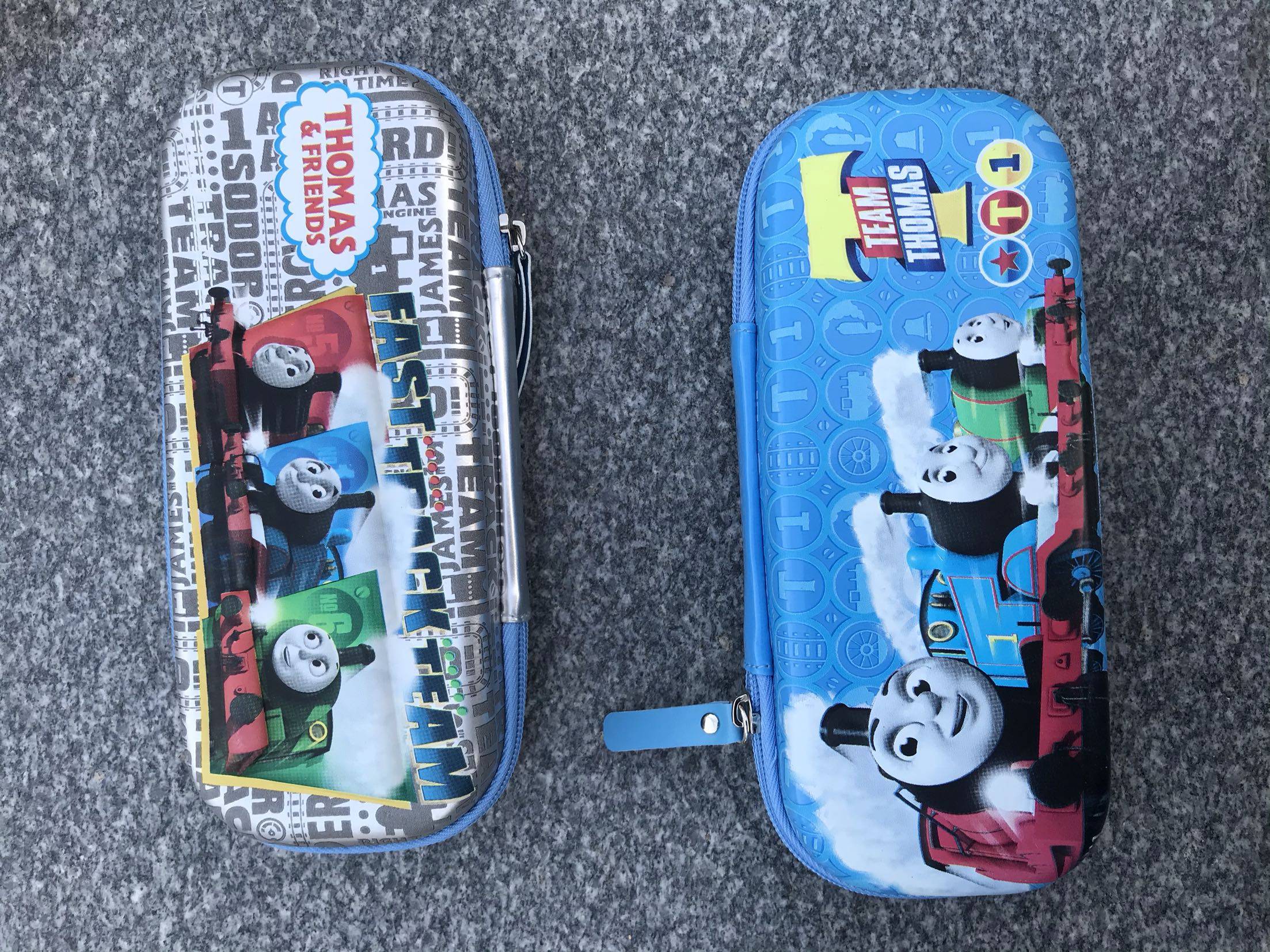 特价联众Pu文具盒 蓝色男童托马斯铅笔盒文具盒 小瑕疵避免不了