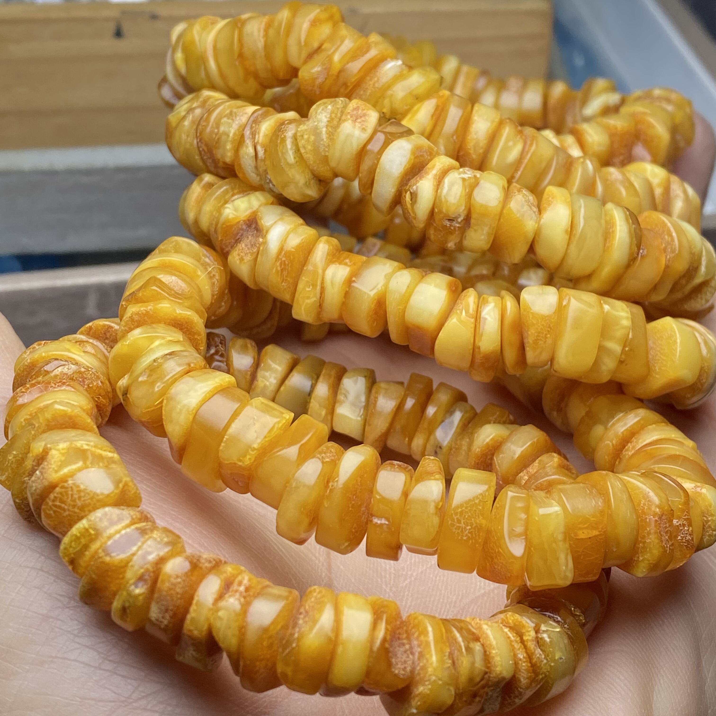 保证天然蜜蜡随形原石隔片手链手串配饰琥珀碎石素圈单圈男女礼物