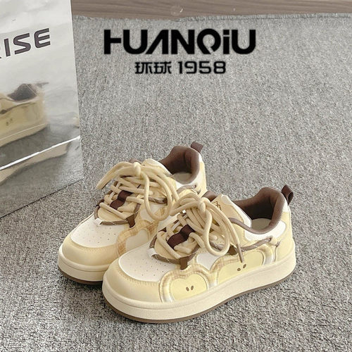 环球爆款高颜值苹果板鞋女2026春秋新款百搭小白鞋厚底休闲运动鞋