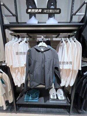 FULL-ZIP连帽夹克外套