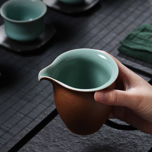 青瓷公道杯匀杯功夫茶具