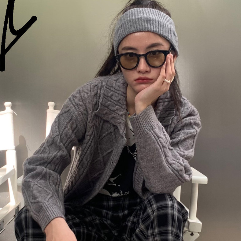 慵懒韩版麻花翻领针织开衫