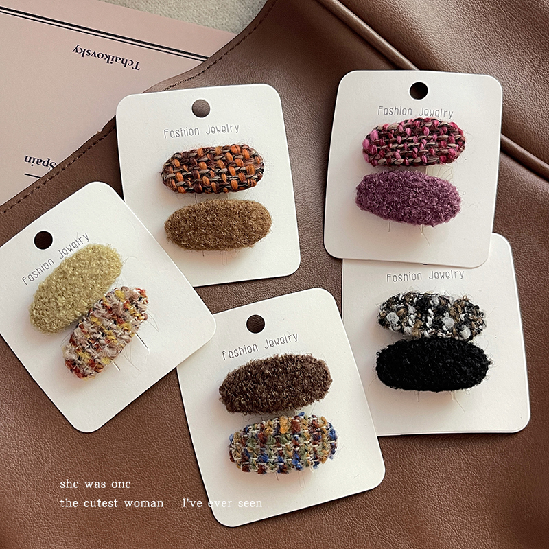 时尚百搭美拉德毛绒发夹