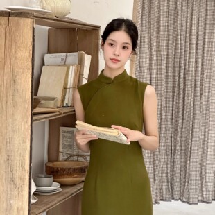 Ti提提 桑野 秋香绿中式改良无袖长款旗袍秋冬气质高级感内搭长裙