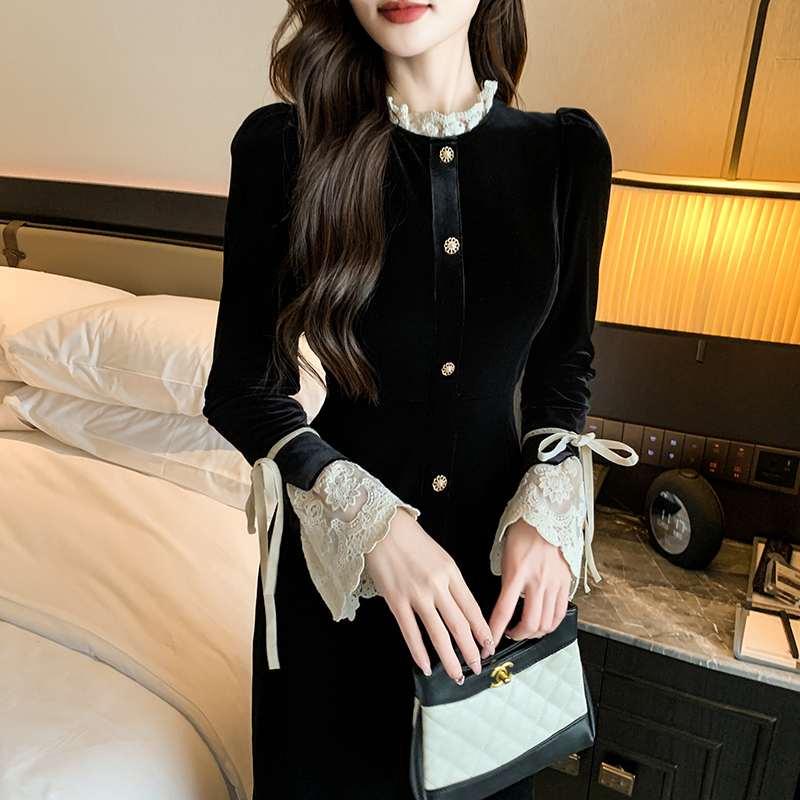 现货2025秋新款法式蕾丝拼接丝绒小黑裙礼服连衣，女装连衣裙，衣嘉衣服饰