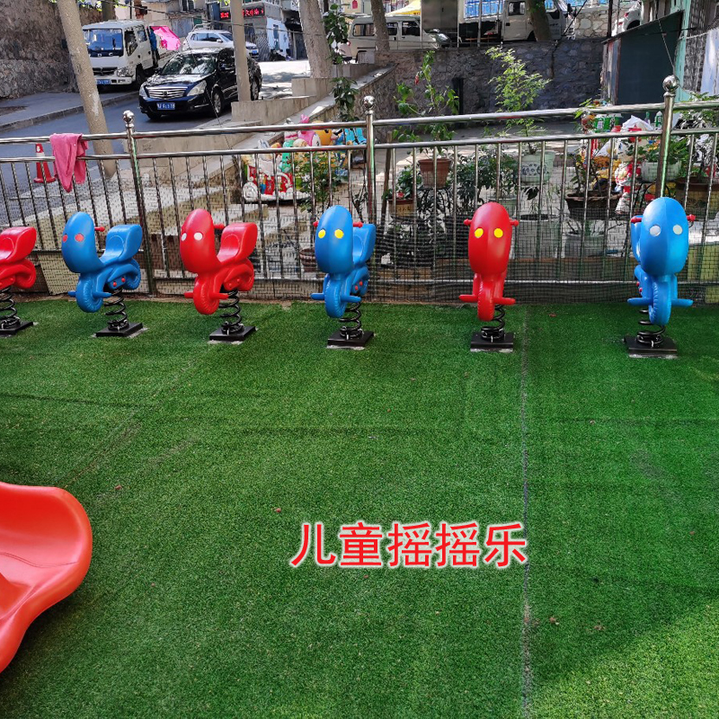 广场木马儿童摇马玩具景区户外摇摇乐园塑料小马卡通加厚室外小区