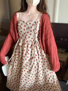 游小姿女装【予人玫瑰】 复古温柔风收腰绑绳吊带裙秋冬连衣裙女