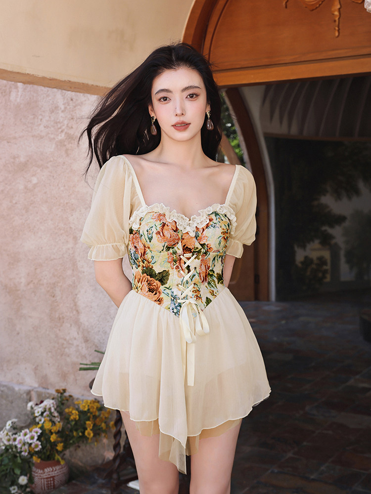 泳衣女款连体裙式显瘦遮肚保守小胸聚拢泡温泉2023新款高级感泳装