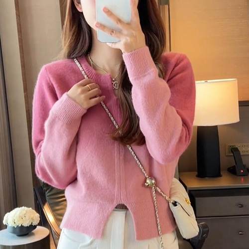 欧货软糯拼色V领毛衣女大码