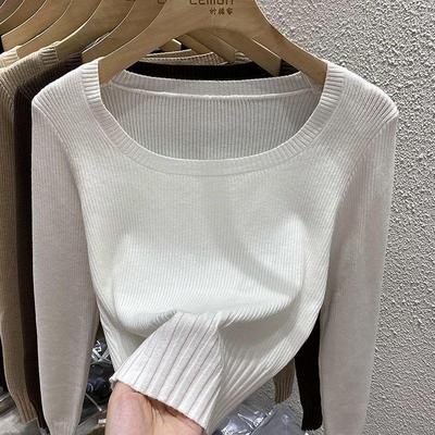 秋冬白色修身显瘦方领毛针织衫