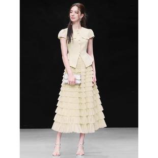 時(shí)尚 小香風(fēng)上衣 Fashion新款 高腰A字網(wǎng)紗蛋糕半裙套裝 女裝 Design