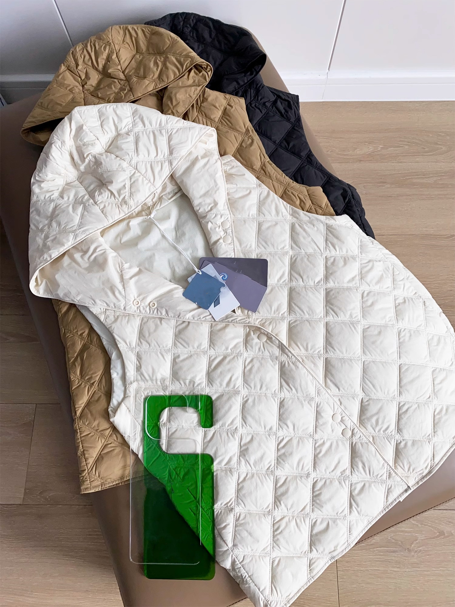 清仓外贸~白色轻薄连帽羽绒棉服马甲背心秋冬内胆女士内搭马夹潮