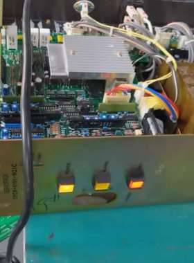 SEROPACK电源盒，型号CPWR-0101-H01C。维