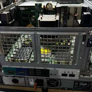 支持两颗E5 单散热 26V1V 3.5寸8盘 戴尔T620