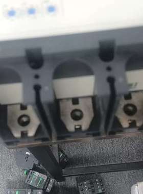 施耐德塑壳断路器NSX400N，3P 400A，Microl