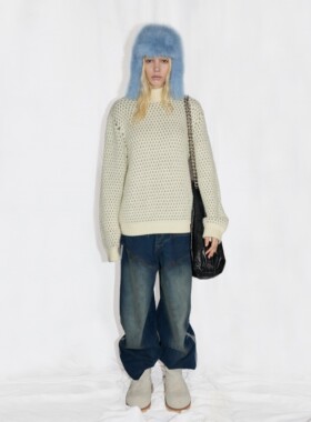 24ans 想念外婆小时候的手工毛衣了｜桂花针工艺小高领毛衣