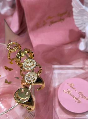 日常镂空笑脸微镶满钻铜镀金戒指