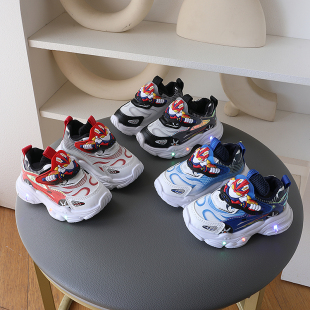 2024春秋新款儿童运动鞋亮灯童鞋女宝防滑软底跑步鞋男童炫酷卡通