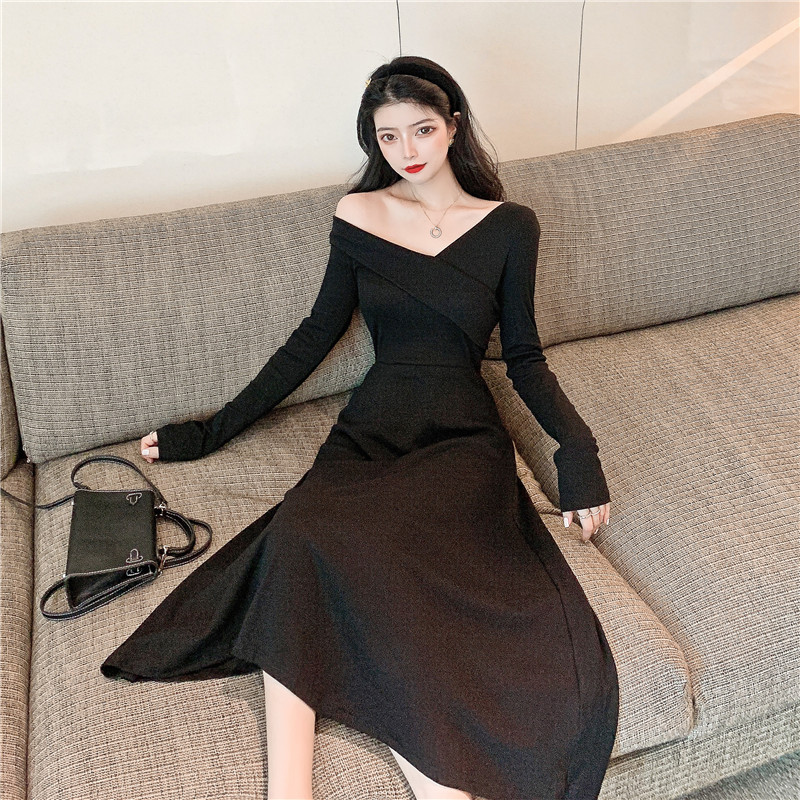 Real shooting and real price new autumn Korean style mid length long sleeve black dress