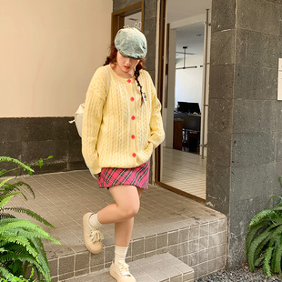 女装 YUZI鱼子罗纹圆领麻花毛衣大码 微胖mm显瘦遮肉200斤卡通刺绣