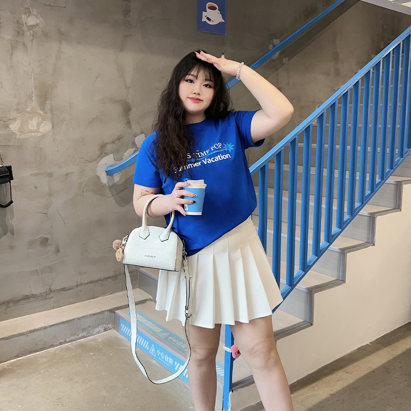 YUZI鱼子正肩克莱因蓝显白T恤大码女装微胖mm显瘦遮肉200斤通勤