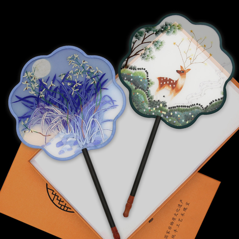 湘西七绣坊苗绣喜团扇湖人手工牛摆件中国古风扇子刺绣双面湘绣