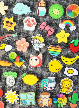 日系可爱胸针ins潮卡通徽章定做定制别针固定衣服个性logo配饰女