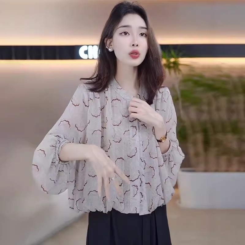 时尚防晒衣花色薄款外套女夏季新款宽松休闲百搭衬衫洋气开衫上衣