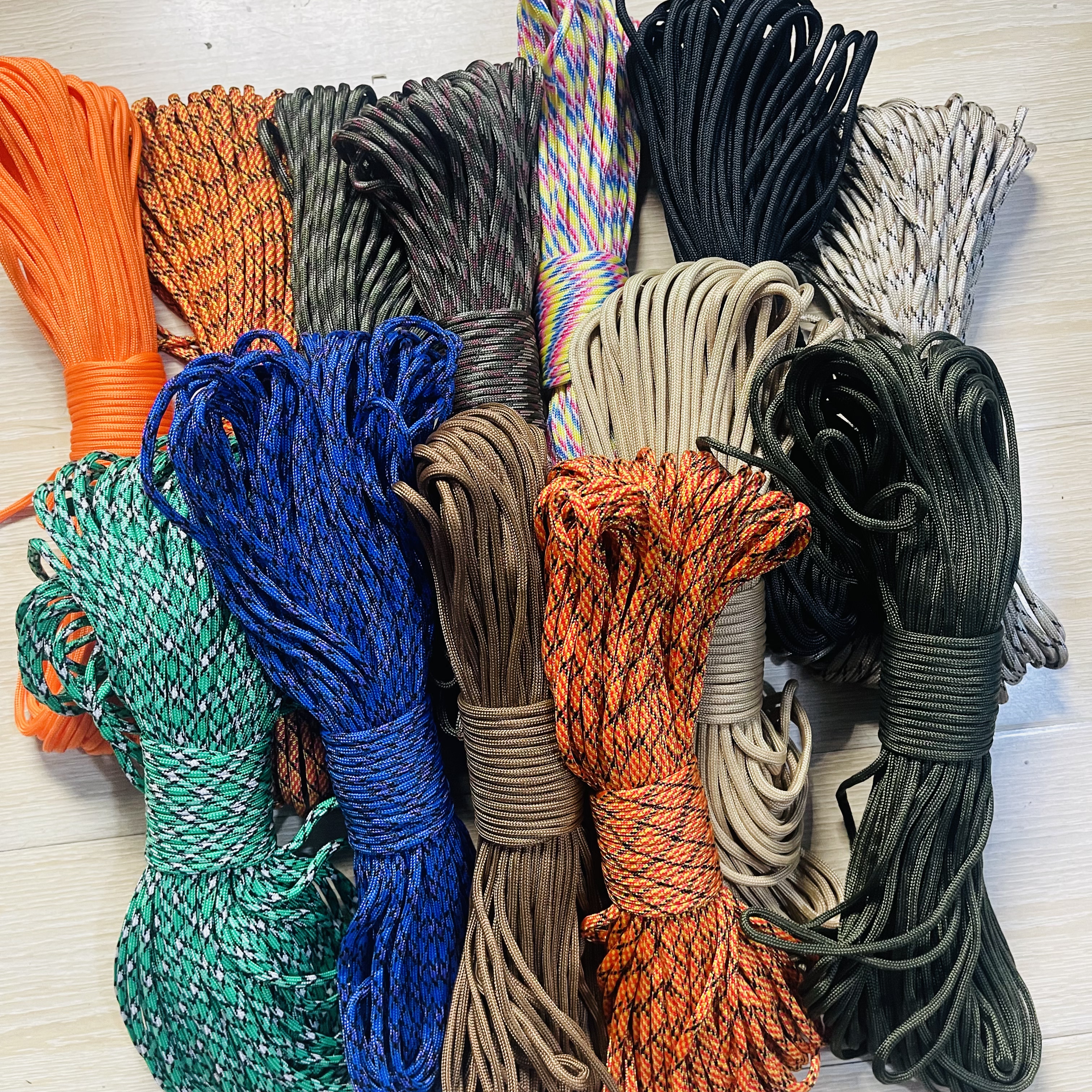 高品质质量9芯标准伞绳户外伞兵牵引救援捆绑绳晾衣帐篷绳登山绳