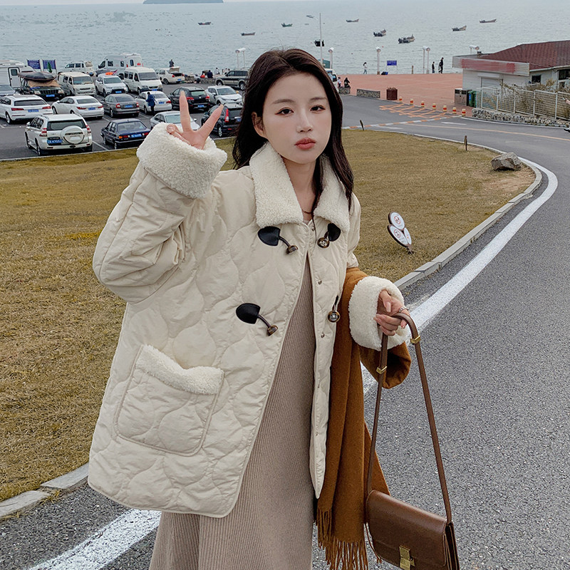 【新款现货】羊羔毛拼接牛角扣衣短外套8852P180控268，女装棉衣/棉服，浙宝218