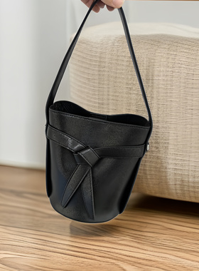 高级感水桶包女2025新款手提蝴蝶结欧美时尚真皮牛皮提花小众设计