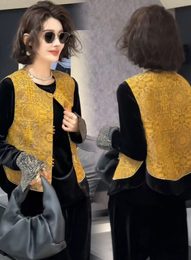 2025巨好看的马甲背心女款26新款超火减龄新中式国风叠穿内搭马甲