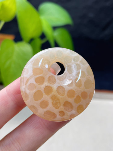 天然珊瑚玉新品平安扣吊坠车挂项链