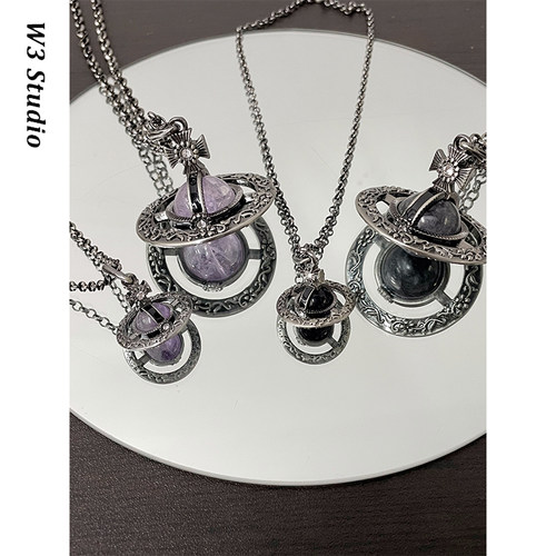 W3中古做旧枪黑色雕花土星球项链