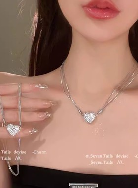 轻奢精致微镶满钻爱心短款项链设计感磁吸超闪气质双层叠戴锁骨链