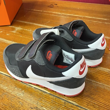 耐克耐克/Nike MD VALIANT低帮儿童魔术贴运动休闲鞋CN8559-016